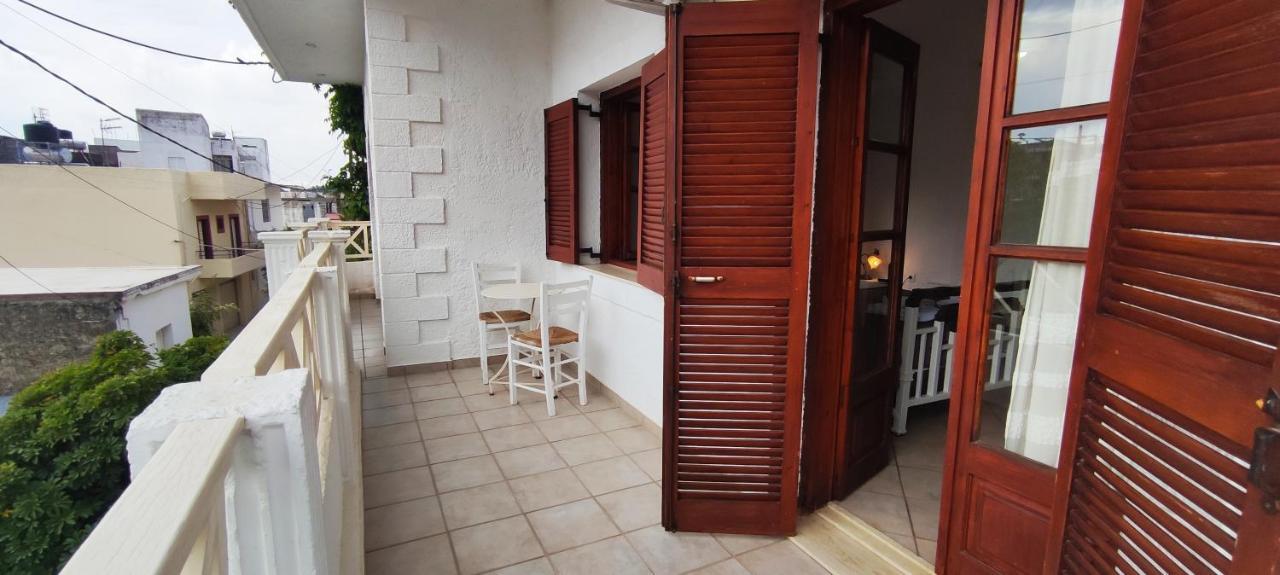 Keramos Hotel Zarós Exterior foto